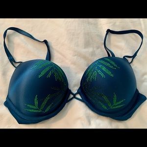 VS Bombshell Plunge 34B